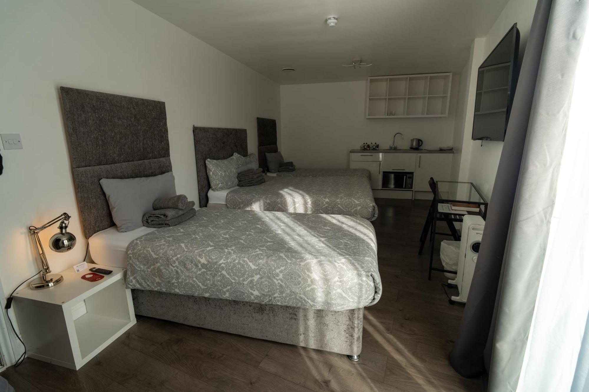 Abbey Point Hotel Вэмблей Экстерьер фото